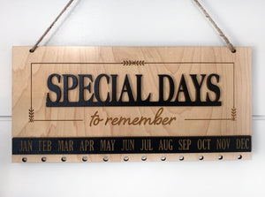Gifts SPECIAL Days to Remember Calendar Sign Board in Oak or Black, Plain Write-On Circles