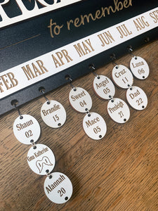 Gift Family and Friends Days to Remember Calendar Sign Board in Oak or Black, Engraved Circles