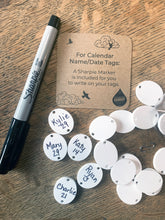 Gifts SPECIAL Days to Remember Calendar Sign Board in Oak or Black, Plain Write-On Circles